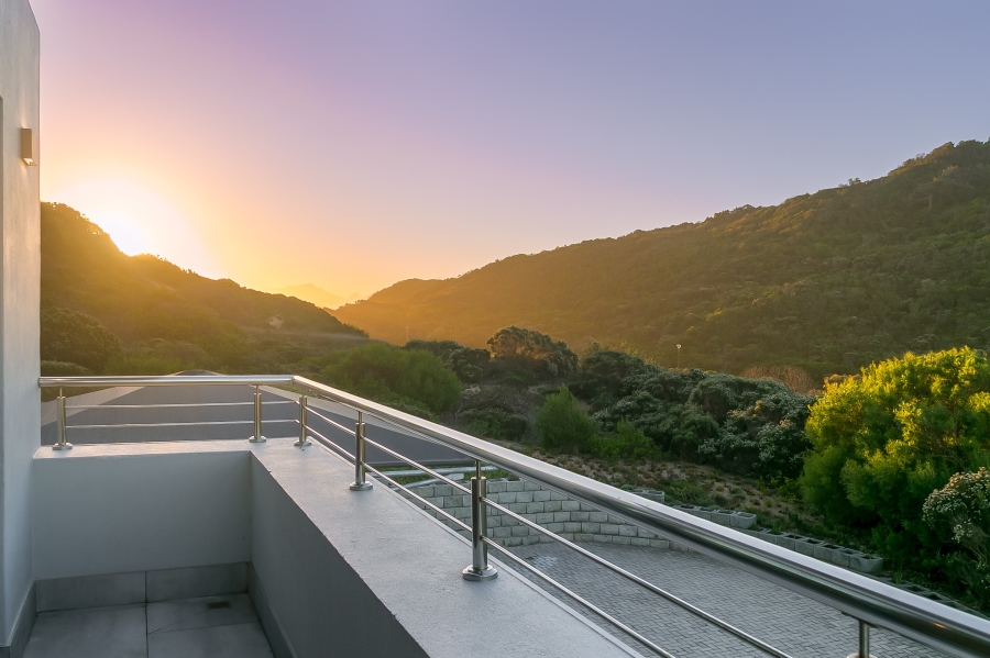 3 Bedroom Property for Sale in Myoli Beach Western Cape